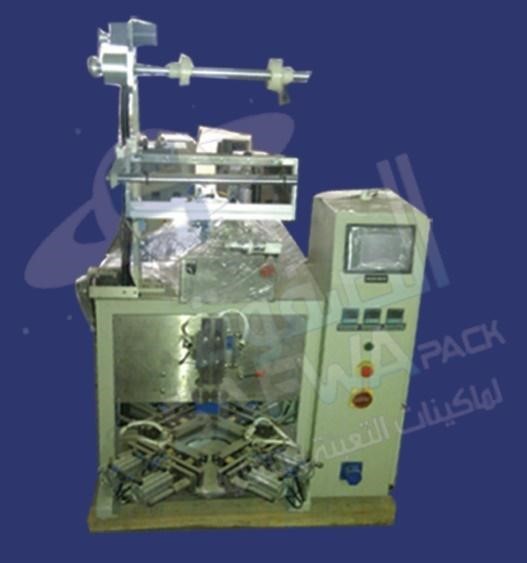 Pyramid bag filling machine